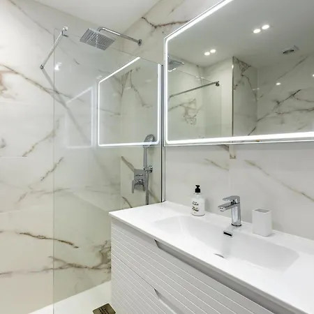 Barbados Ocean View Apartment *