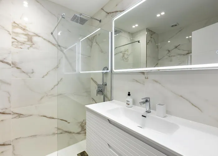 Barbados Ocean View Apartment *